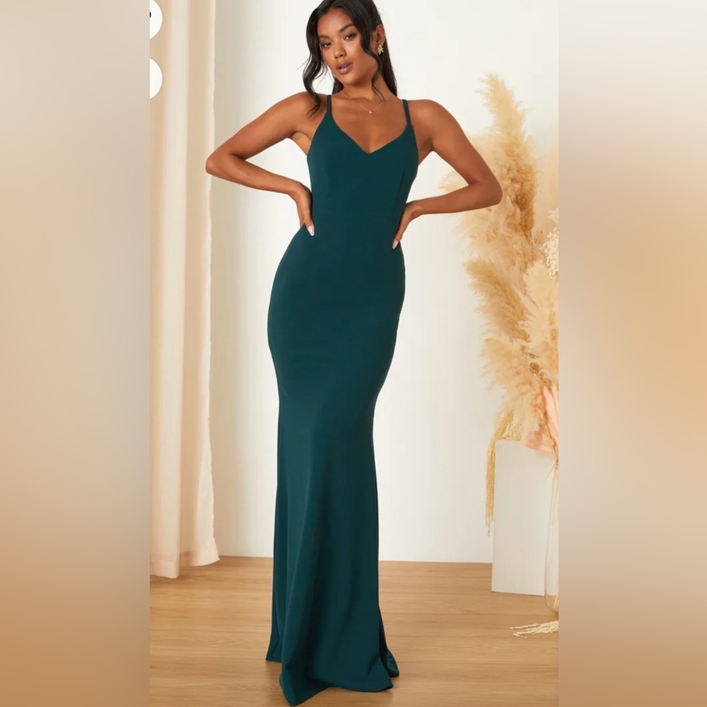 Elegant Forrest Green Evening Gown